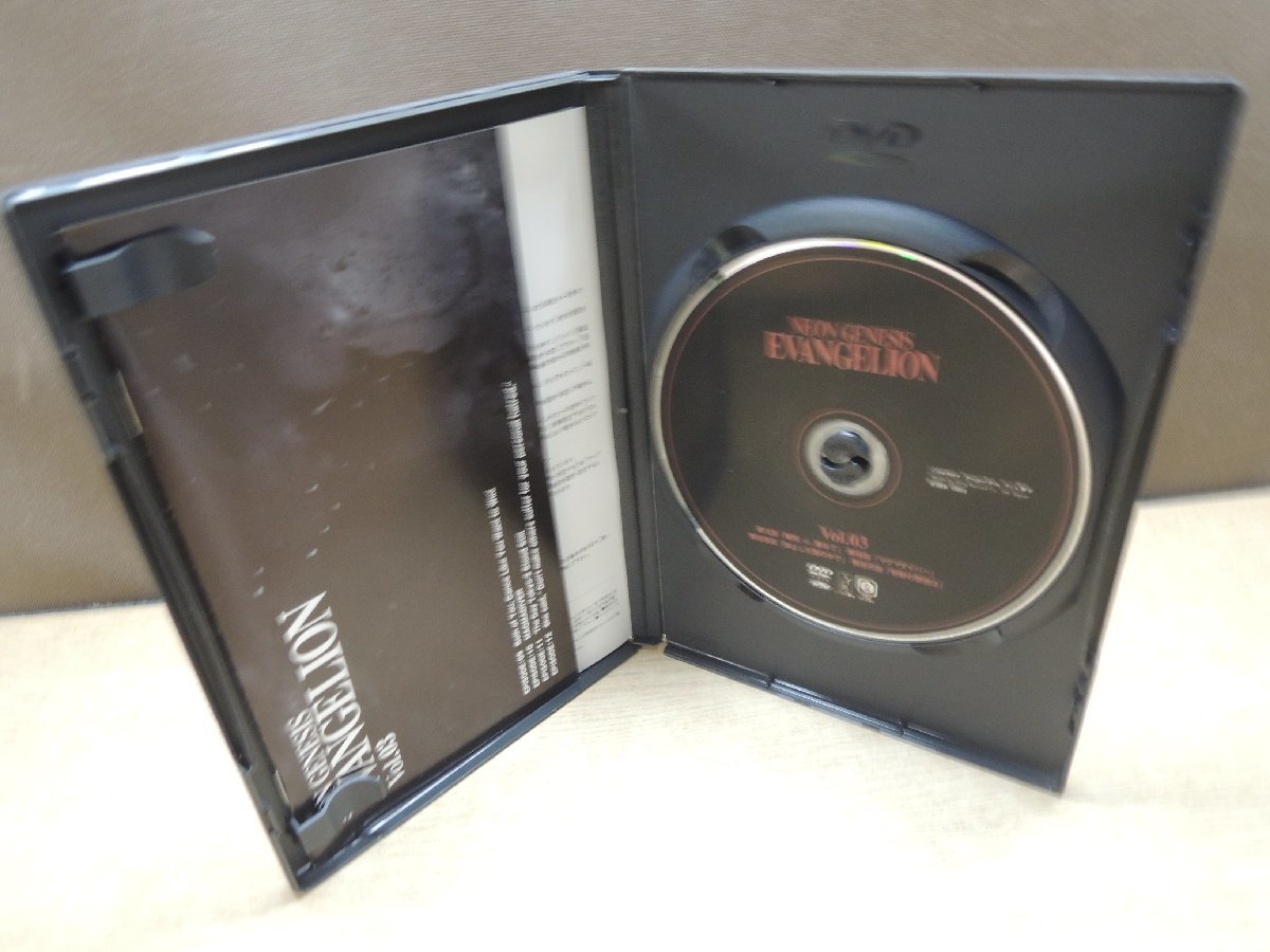 【DVD】NEON GENESIS EVANGELION Vol.03_画像2