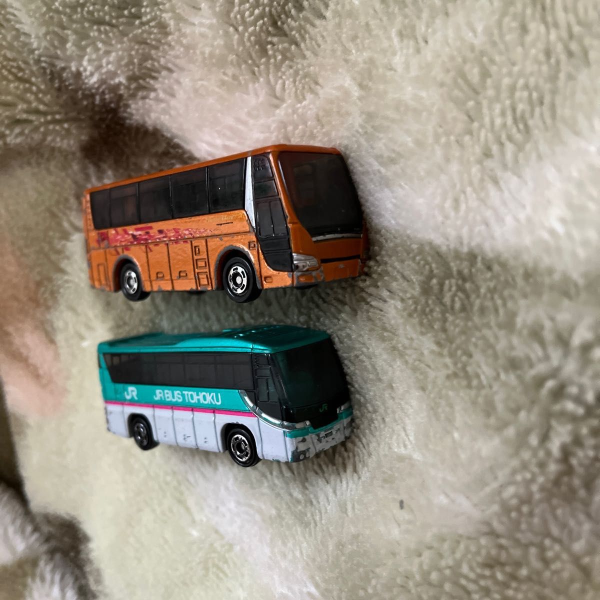 2個セット　 トミカ　バス　東北バス　三菱ふそう　いすゞ