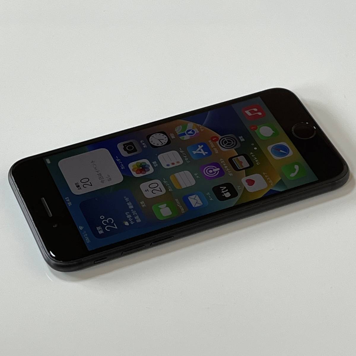 ヤフオク! - SIMフリー iPhone SE (第2世代) ブラック 