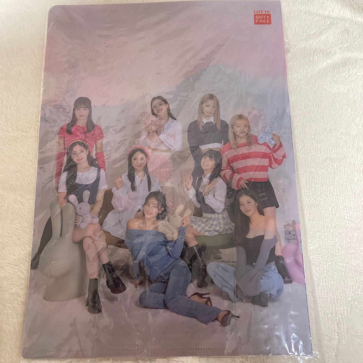 TWICE ロッテ免税店　銀座店　クリアファイル　トレカ　缶ケース　限定　フォトカード　KPOP twice 韓国　