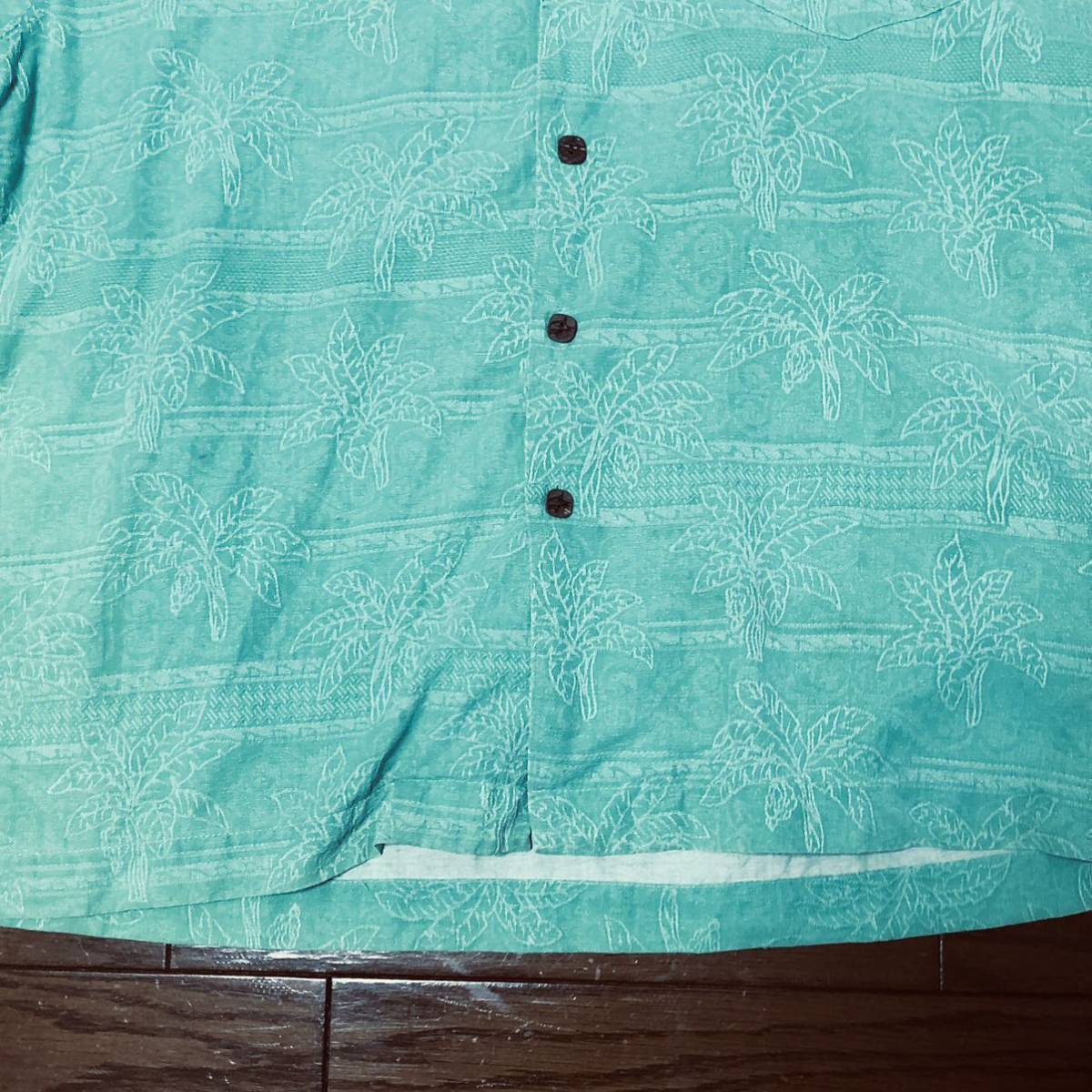 【送料無料】Bermuda Bay 100%シルク製アロハシャツ緑　メンズLサイズ　バミューダベイ半袖シャツ_画像3