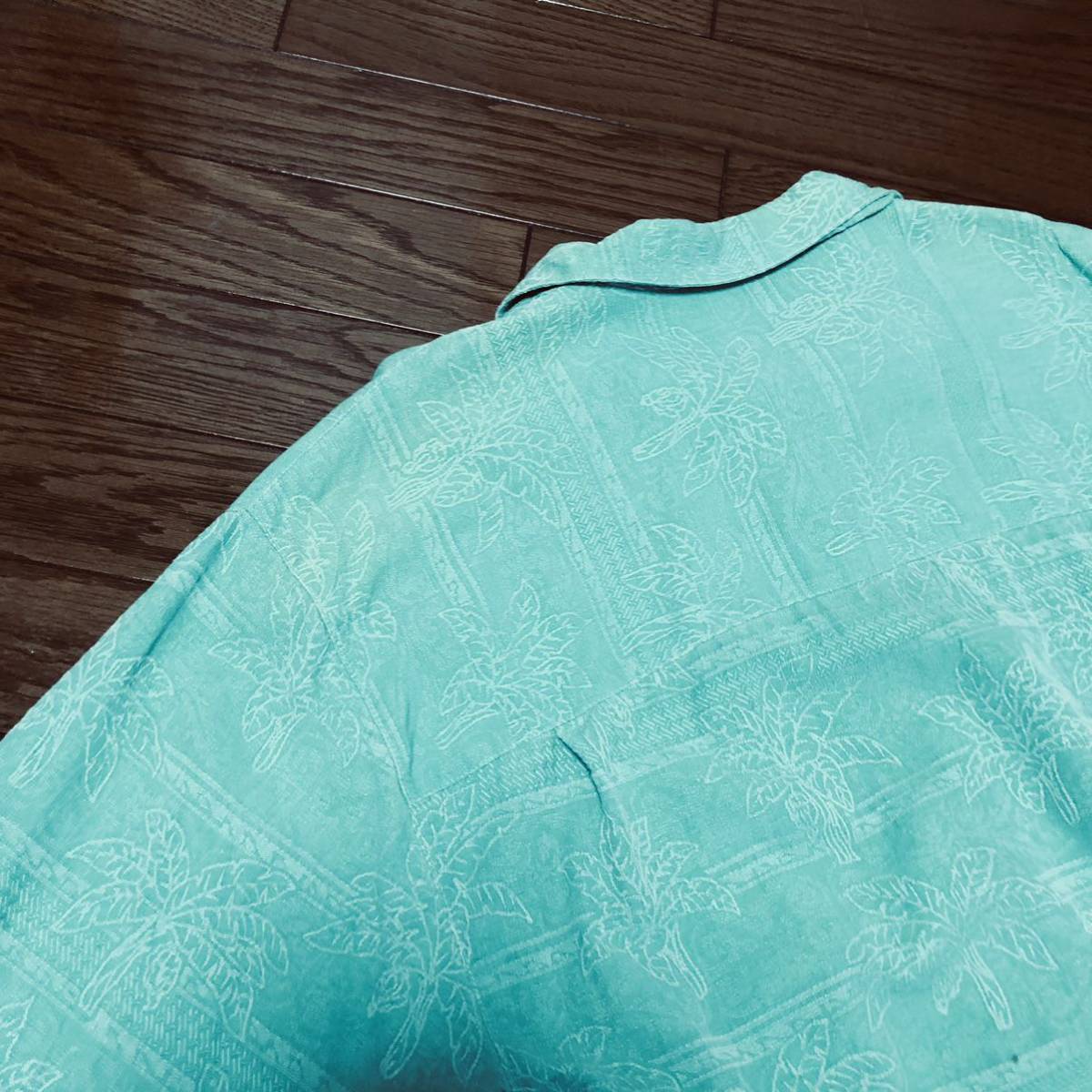 【送料無料】Bermuda Bay 100%シルク製アロハシャツ緑　メンズLサイズ　バミューダベイ半袖シャツ_画像8