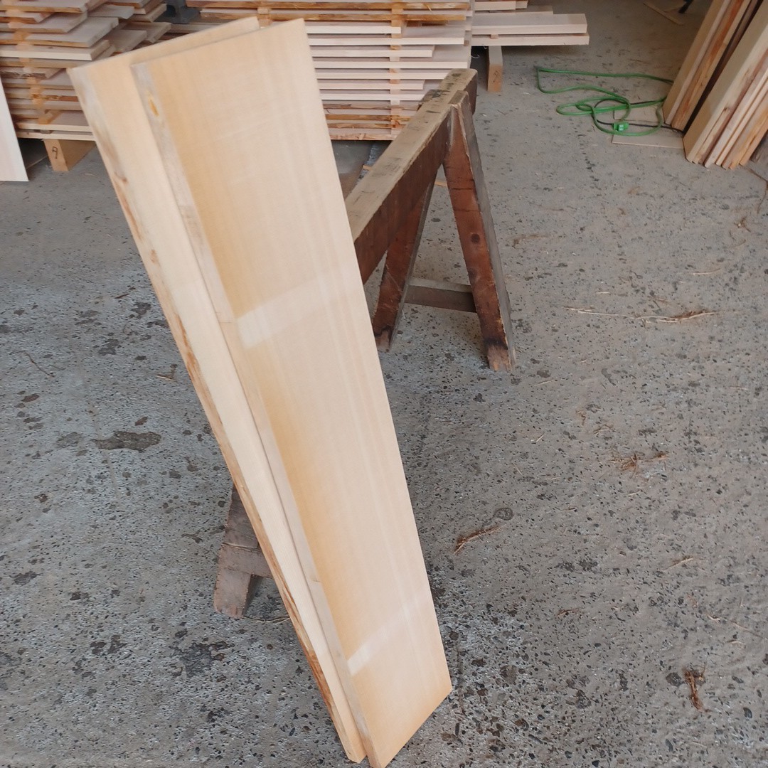 A-1345　 国産ひのき 　片耳付板【柾目】 　2枚セット　テーブル 　まな板　 看板 　一枚板　 桧　 檜　無垢材　 DIY_画像7