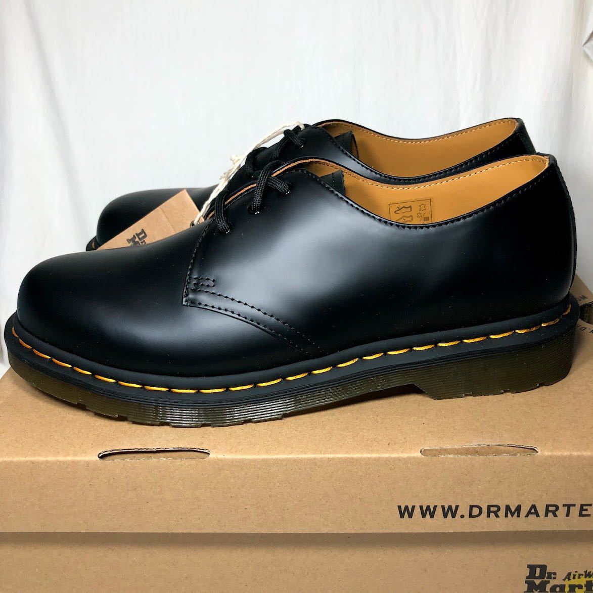 【新品】ドクターマーチン Dr.Martens 1461 3EYE 11838002 ブラック 黒 イエローステッチ 3ホール 3アイ ギブソン 靴 シューズ UK9 28.0_画像4