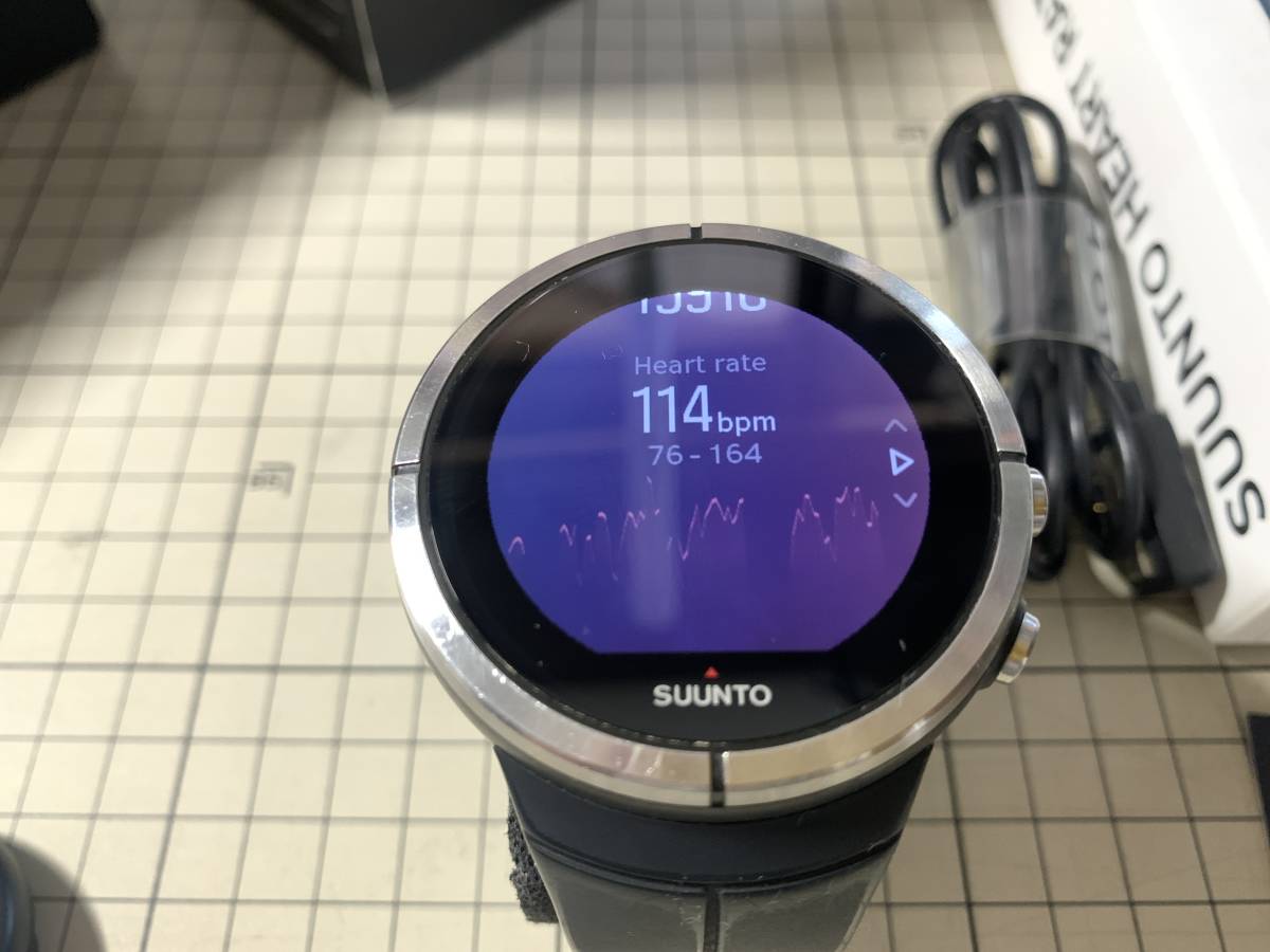 SUUNTO SPARTAN ULTRA HR (心拍計測付き) + (おまけ) 未使用の心拍