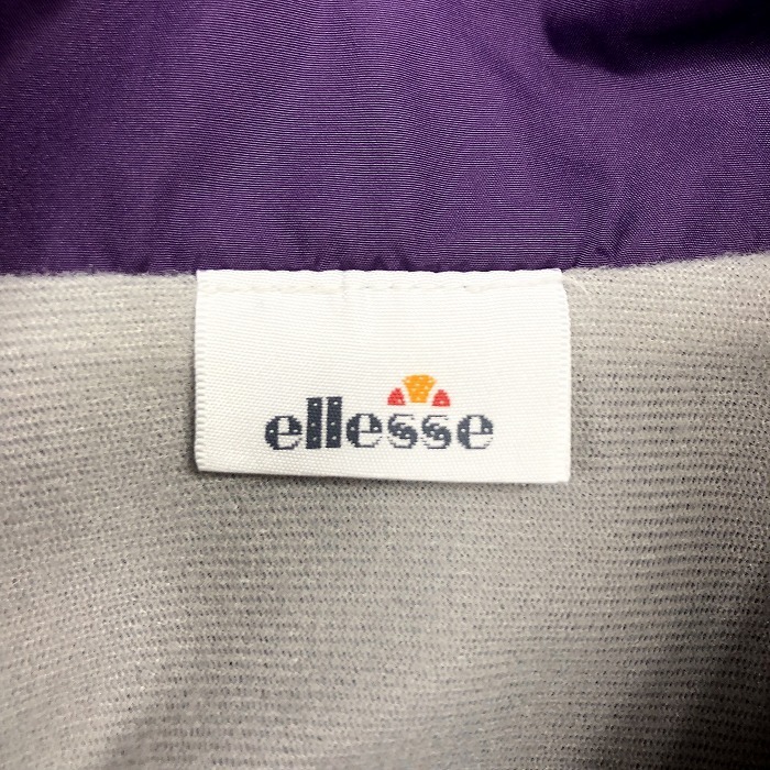 エレッセ ellesse 薄手 ジップアップ ジャケット ブルゾン 刺繍部分に若干ラメ フリース系裏地 長袖 ポリ100% M パープル 紫 レディース_画像3