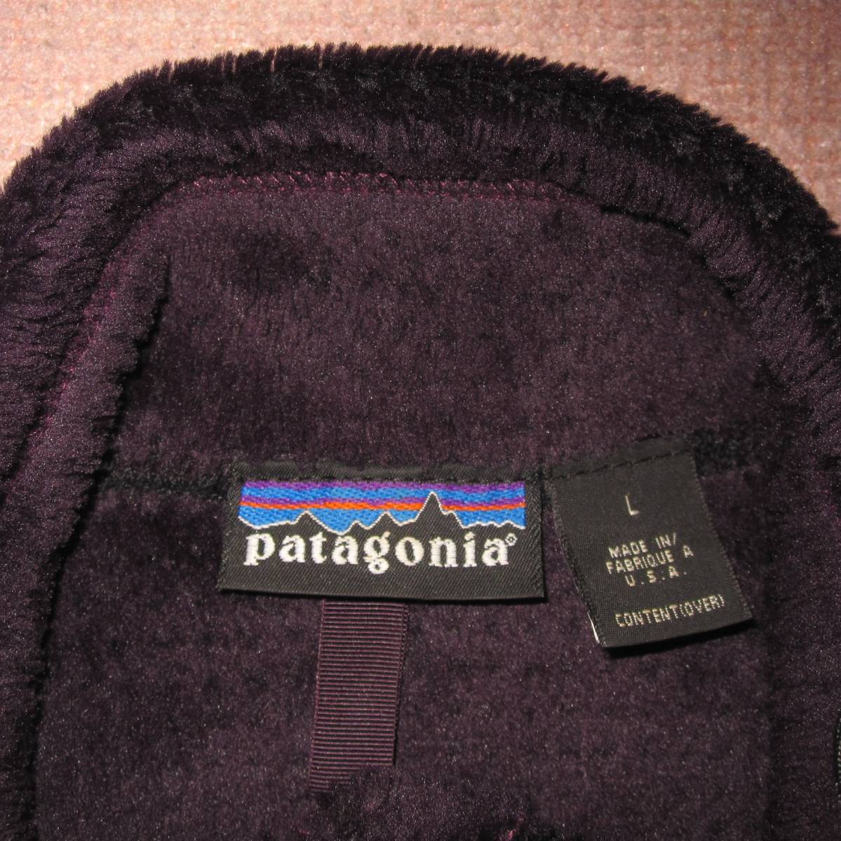 ☆デッド '01 パタゴニア R4 ベスト (L) 刺繍タグ USA製 黒×紫　 / ビンテージ レトロ　r2 R4ジャケット　patagonia