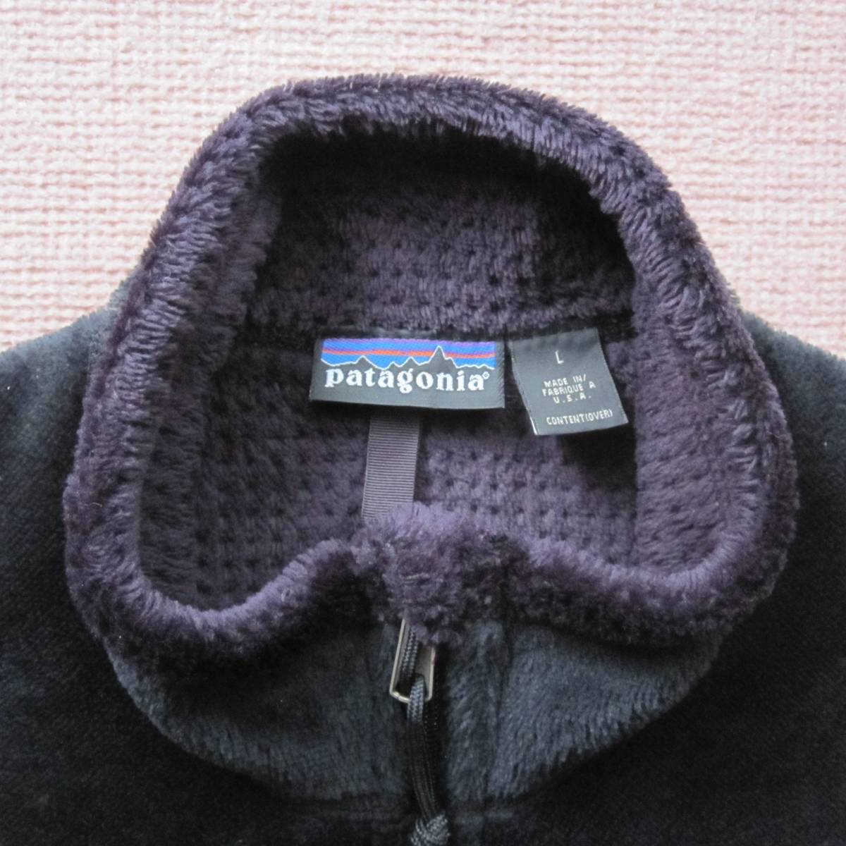 ☆デッド '01 パタゴニア R4 ベスト (L) 刺繍タグ USA製 黒×紫　 / ビンテージ レトロ　r2 R4ジャケット　patagonia