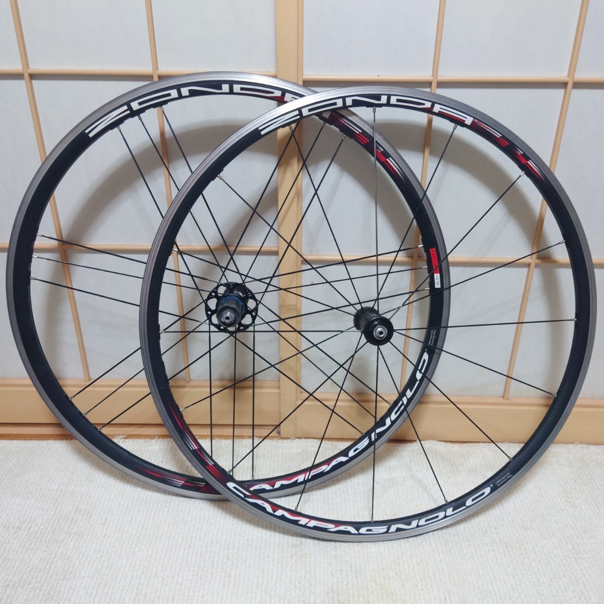 新作モデル Campagnolo カンパニョーロ シマノ11速ホイール 700c ZONDA