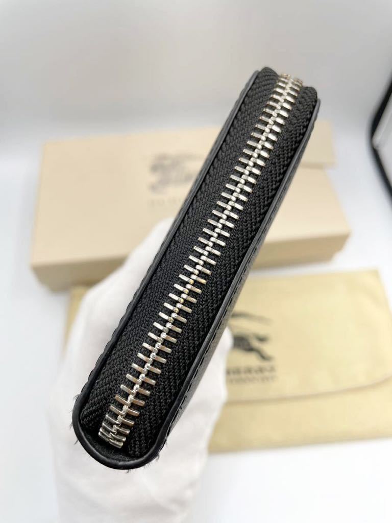 バーバリー ロンドン ラウンドファスナー 長財布 ネイビー×シャドー