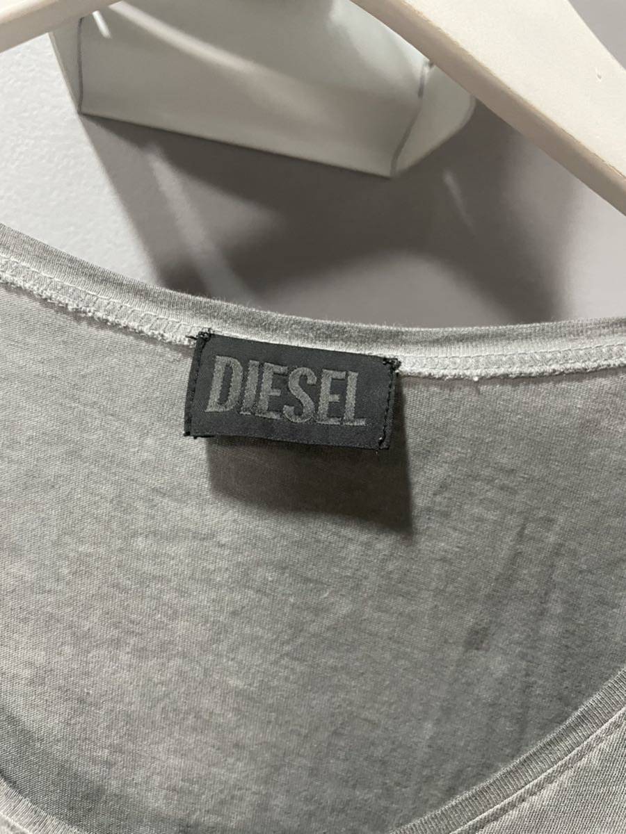 ディーゼルdiesel 半袖TシャツカットソーグレーLOVEロゴトップス ディーゼルdiesel 半袖TシャツカットソーグレーLOVEロゴトップス