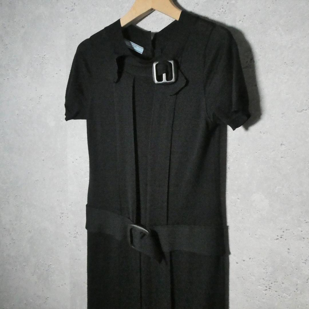 ほぼ美品 PRADA プラダ シルク混 バックボタン プリーツ ベルト クルー