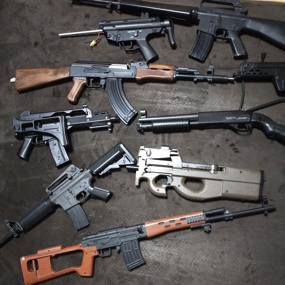 ジャンク 3 東京マルイ等 M4 CA870 M16 AK エアガン 電動ガン トイガン エアガン ジャンク