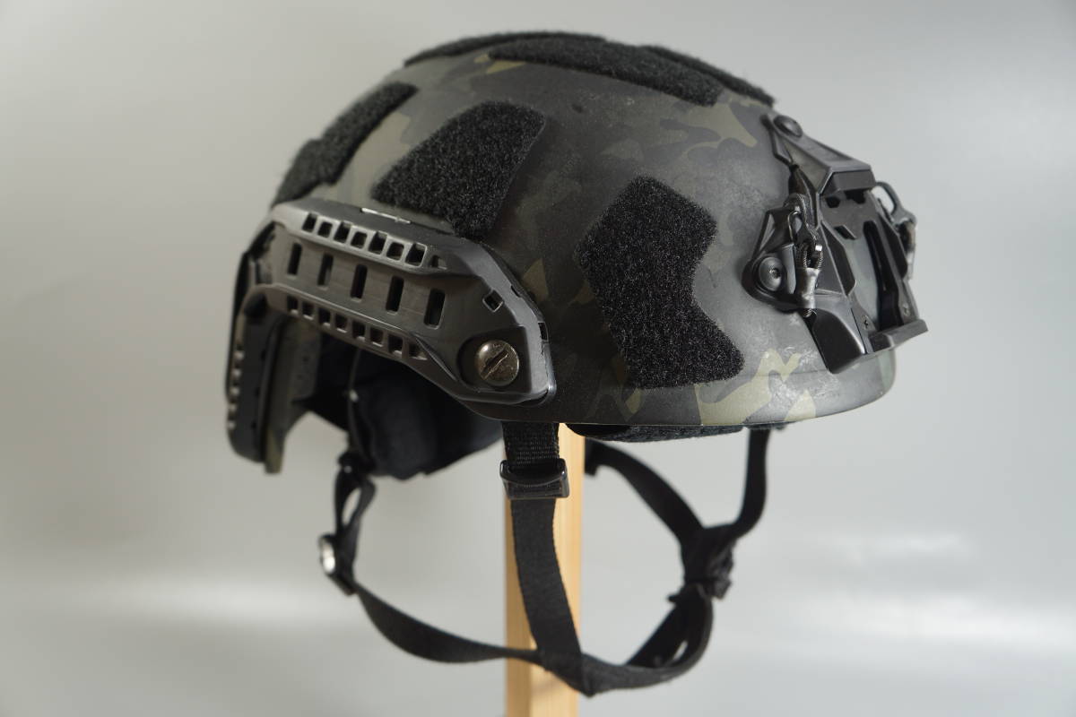 Ops Core FAST SF Carbon Helmet L Multicam Black 廃盤色（ PEQ PVS