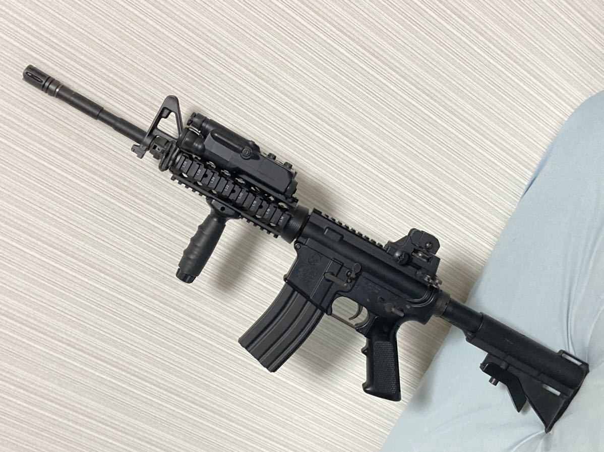送料込み】東京マルイ M4A1 次世代電動ガン レール付き リコイルあり