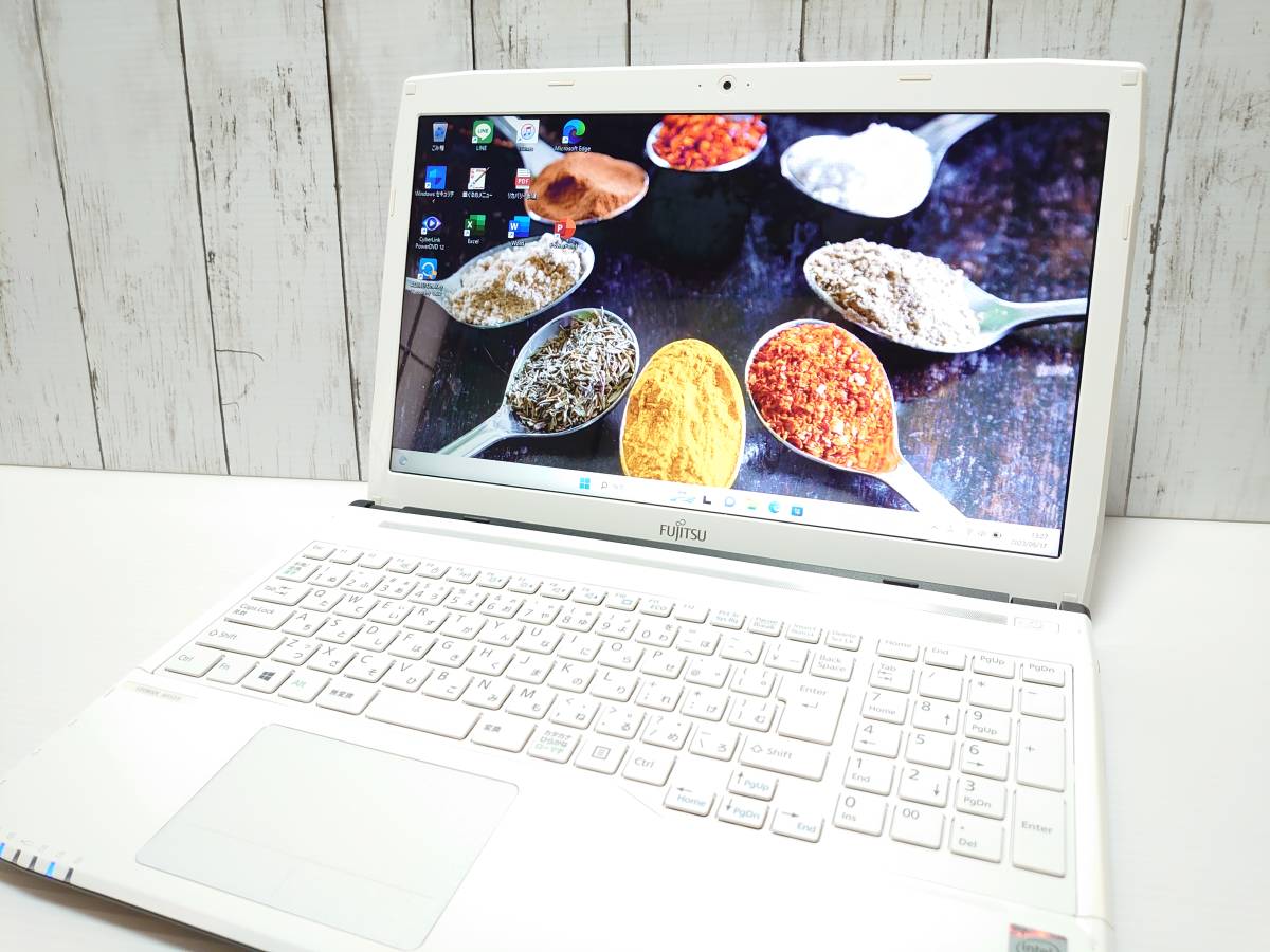 人気激安) 極美品 富士通 LIFEBOOK AH53 U asakusa.sub.jp