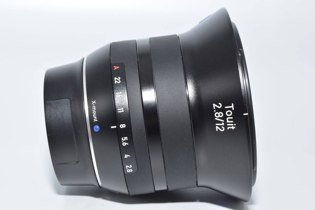 【特上品】カールツァイス Carl Zeiss 単焦点レンズ Touit 2.8/12 Xマウント 12mm F2.8 APS-Cフォーマット専用　＃5509_画像5