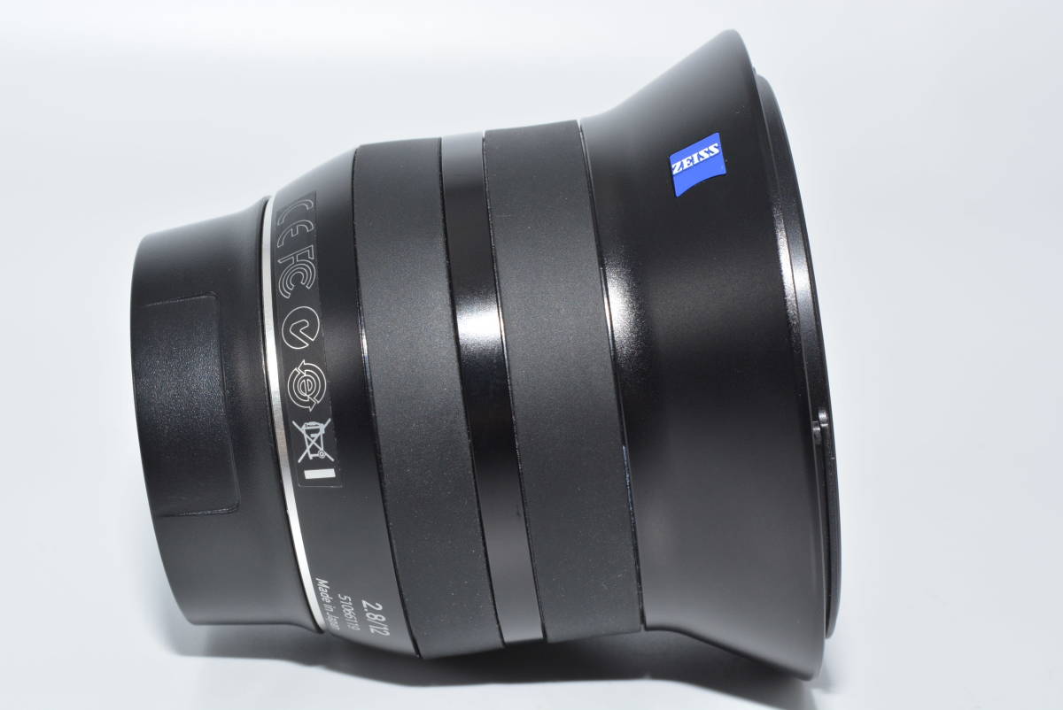 【特上品】カールツァイス Carl Zeiss 単焦点レンズ Touit 2.8/12 Xマウント 12mm F2.8 APS-Cフォーマット専用　＃5509_画像6