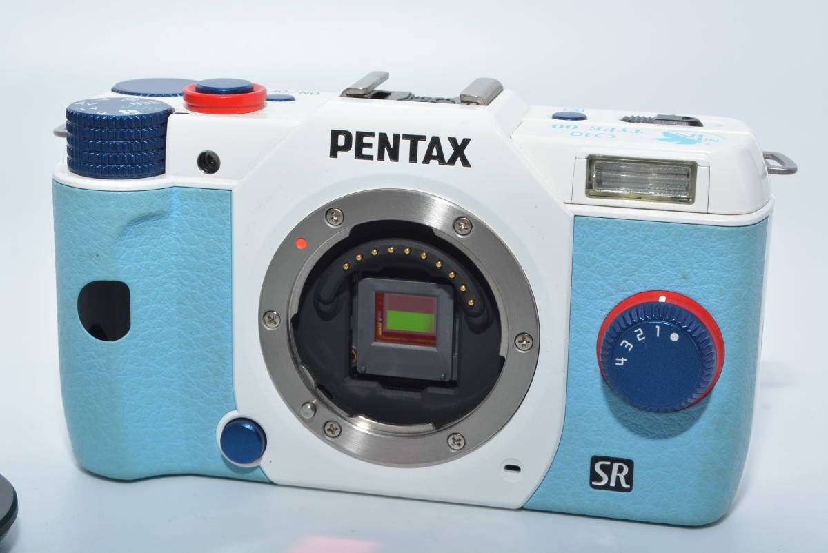 日本で発売 【203ショット！】PENTAX ミラーレス一眼 Q10 エヴァンゲリオンモデル ズームレンズキット TYPE 00: レイ ＃  家電、AV、カメラ