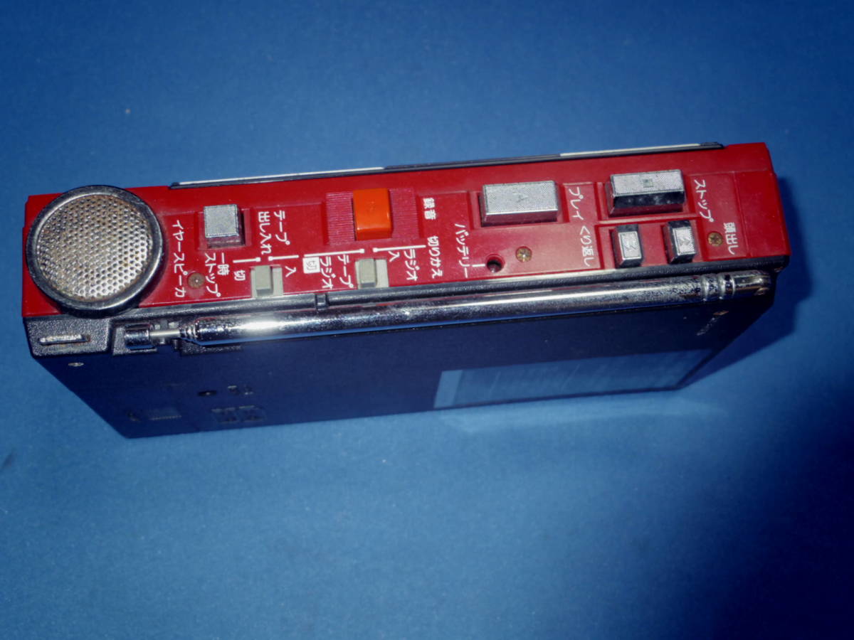 ビクターVICTOR RC-Q3 ラジオ カセットレコーダー　通電のみ　ジャンク_画像3