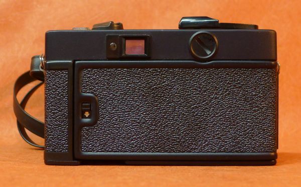 e214 KONICA C35 EF 38㎜ F2.8 ケース付き フィルム式 コンパクト カメラ シャッターOK/60の画像5