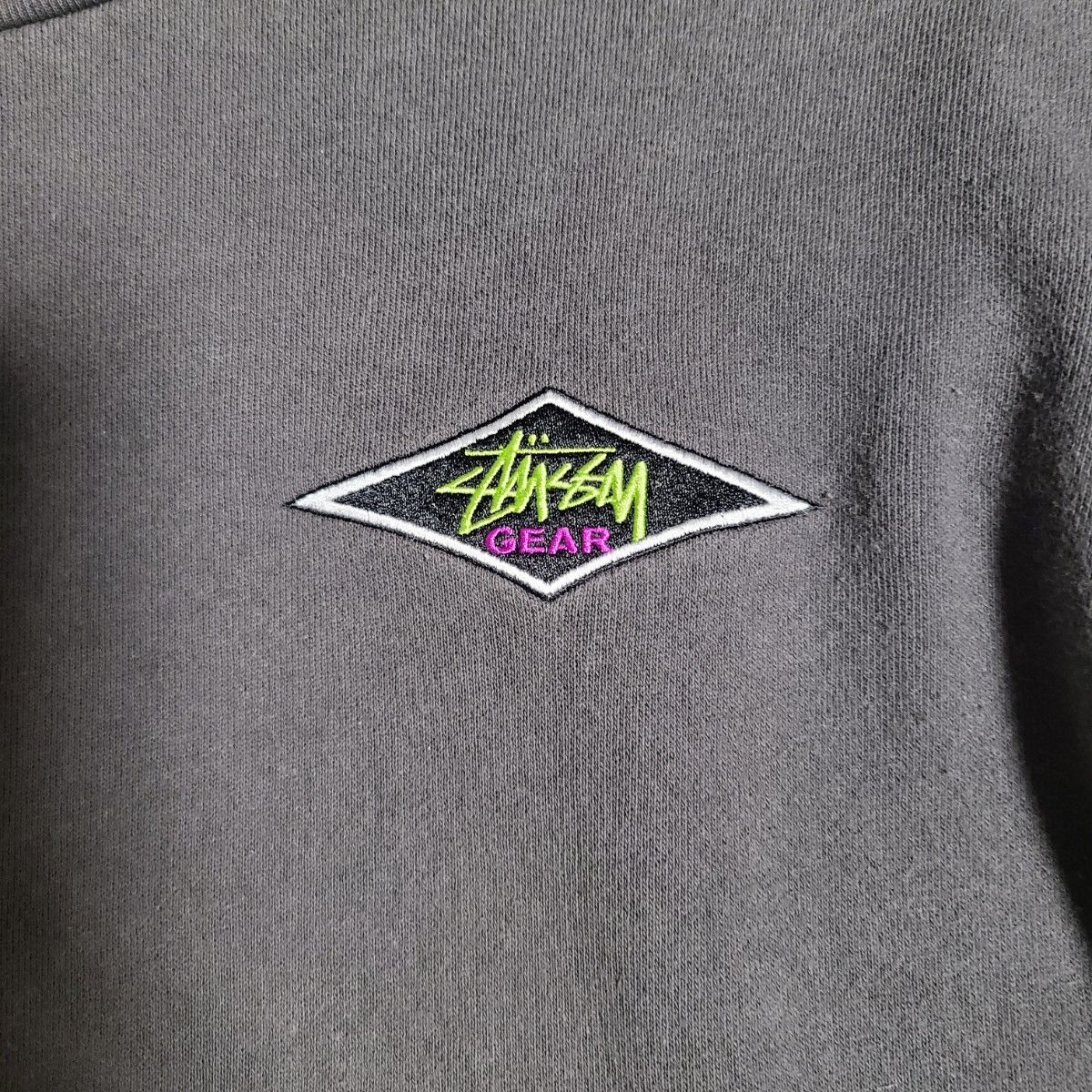 STUSSY/ステューシー ハイネックワンポイントロゴ スウェット ロンT GEAR 袖リブ サイズS ダークブラウン