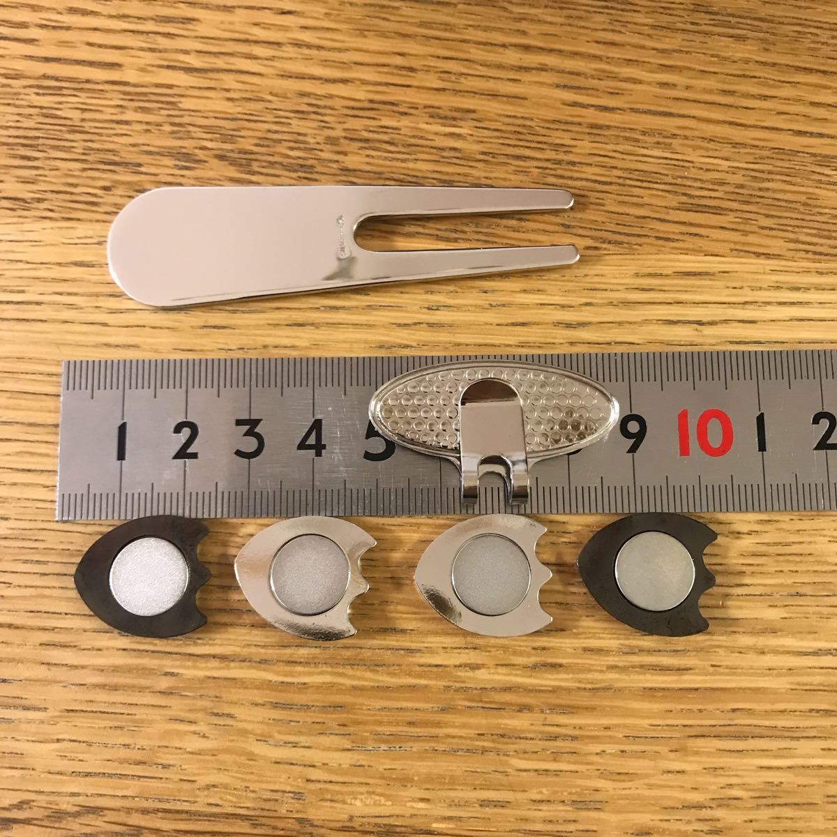 Don Perignonドンペリニヨン ゴルフマーカーセット 未使用品 Don Perignonドンペリニヨン ゴルフマーカーセット 未使用品