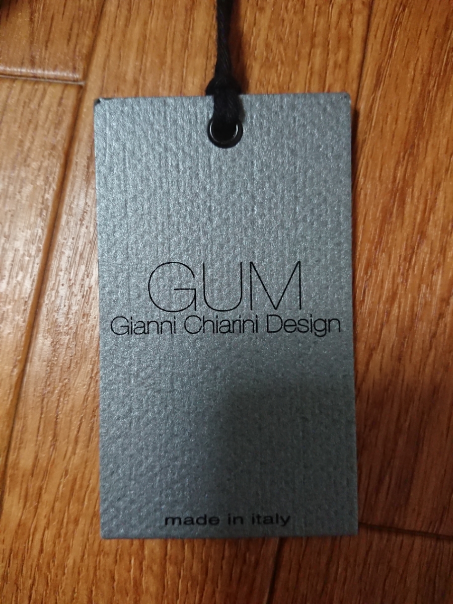  new goods unused goods with translation Gianni Chiarini GUM studs clutch bag gyanni Carry ni