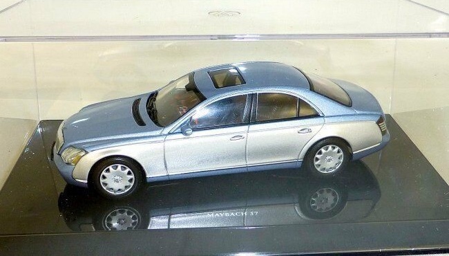 【未使用!】Ж AUTOart 1/43 Maybach 57 2002 Blue Silver Daimler Mercedes Benz 美品! Ж マイバッハ 57 62 Daimler メルセデス ベンツの画像8