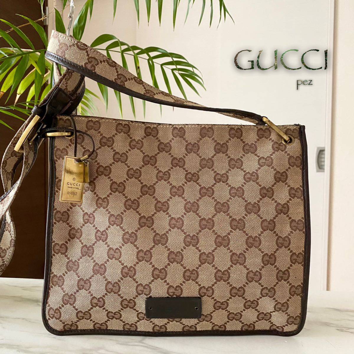 極美品 GUCCI グッチ GG レザーショルダーバッグ レディース メンズ 本