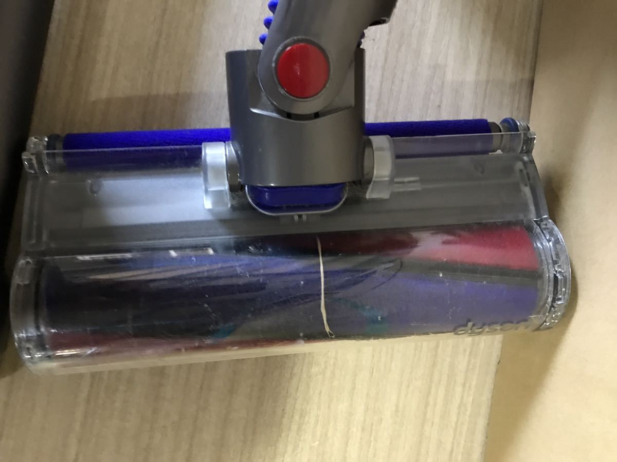 AF【中古】dyson コードレスクリーナー V8fluffy_画像3