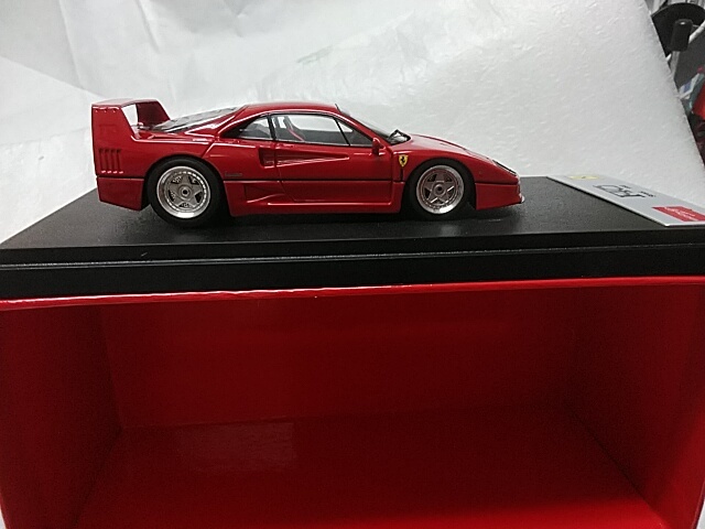 メイクアップ アイドロン 1/43 FARRARI F40 1990