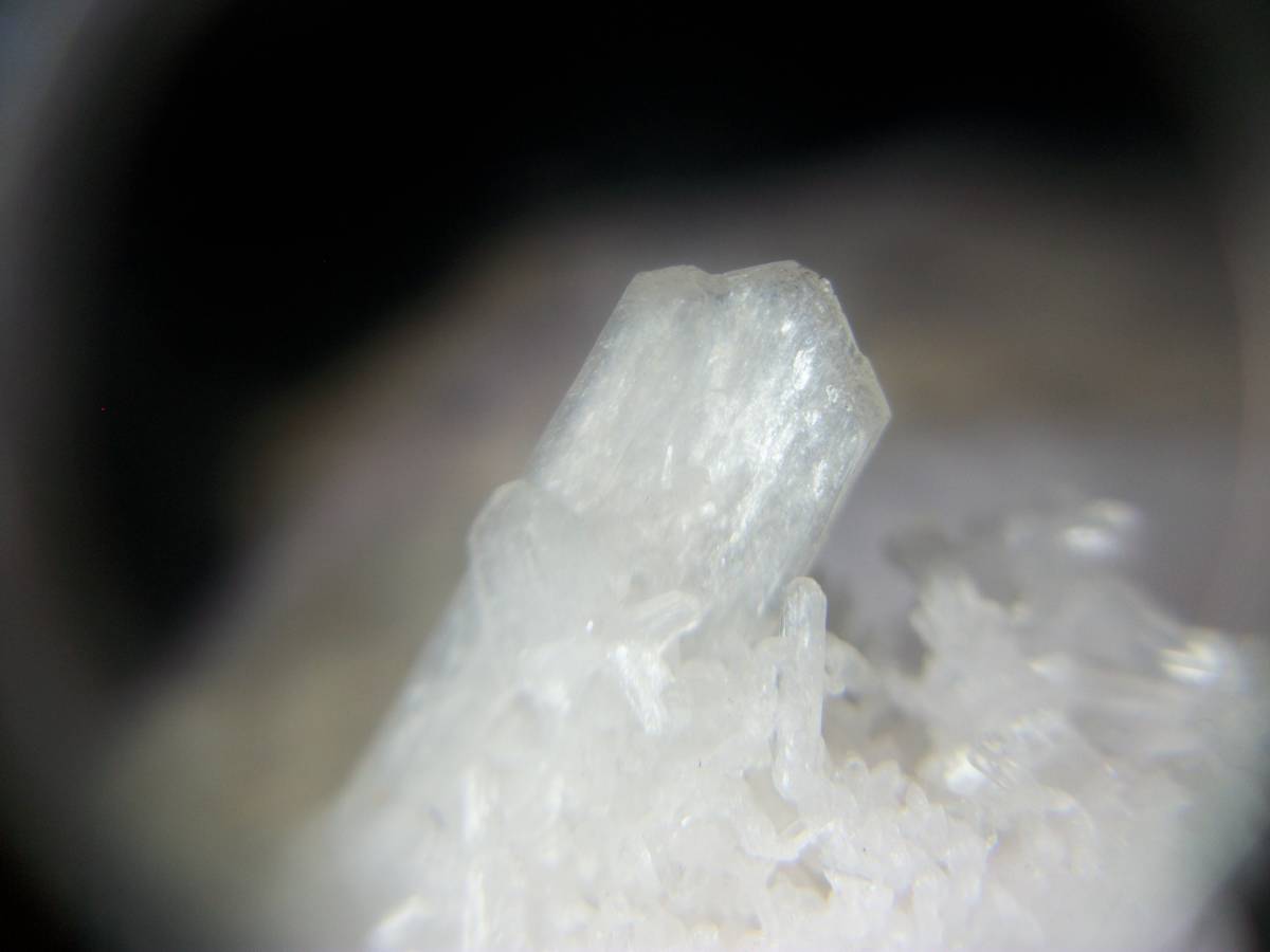 インド　沸石　束沸石　ゼオライト　透明感あります　カルサイト　方解石　見栄えの良い標本　定型外発送_画像9
