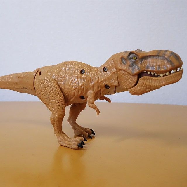 【フィギュア】ジュラシックワールドJW Tレックス ティラノサウルス小　正規品