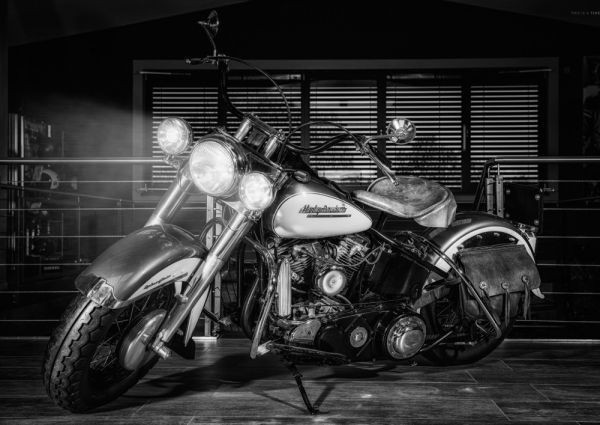  Harley Davidson FLH shovel head 1970 period bike monochrome picture manner wallpaper poster extra-large A1 version 830×585mm is ... seal type 004A1