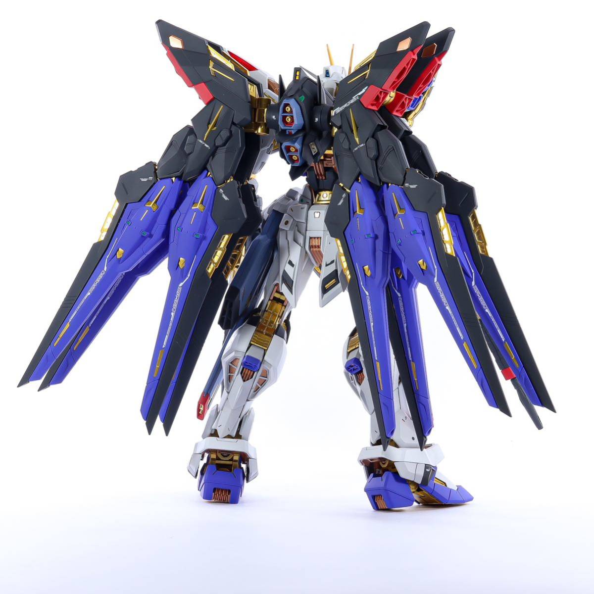 MGEX ストライクフリーダムガンダム 改修塗装済み完成品 ガンプラ