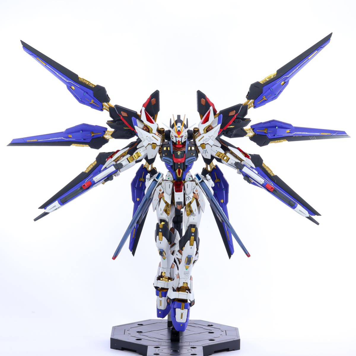 MGEX ストライクフリーダムガンダム 改修塗装済み完成品 ガンプラ MGEX ストライクフリーダムガンダム 改修塗装済み完成品 ガンプラ