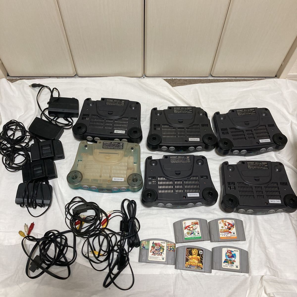 任天堂64 NINTENDO64ソフト動作確認済 本体6台 クリアブルー AC