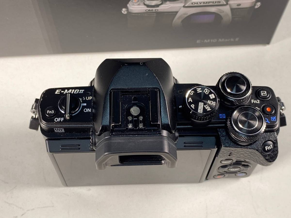 オリンパス OM-D E-M10 MarkII ボディ ブラック 取扱説明書 オリンパス OM-D E-M10 MarkII ボディ ブラック 取扱説明書