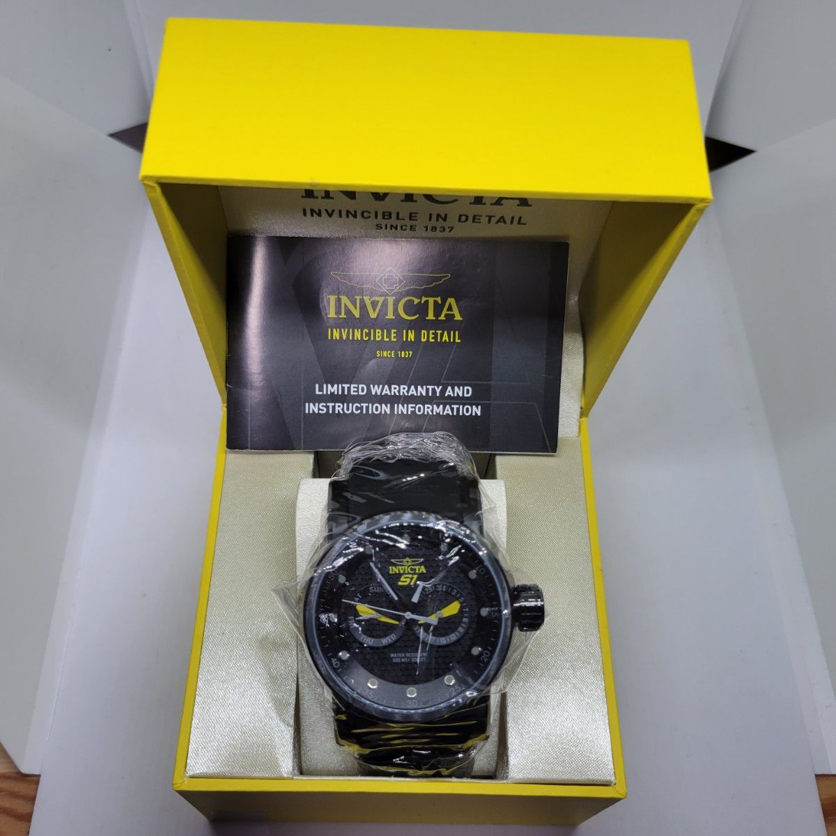 《実用性◎》Invicta インビクタ 12789 48mm S1 Rally ninja(忍者) デイデイト ブラック＆イエロー