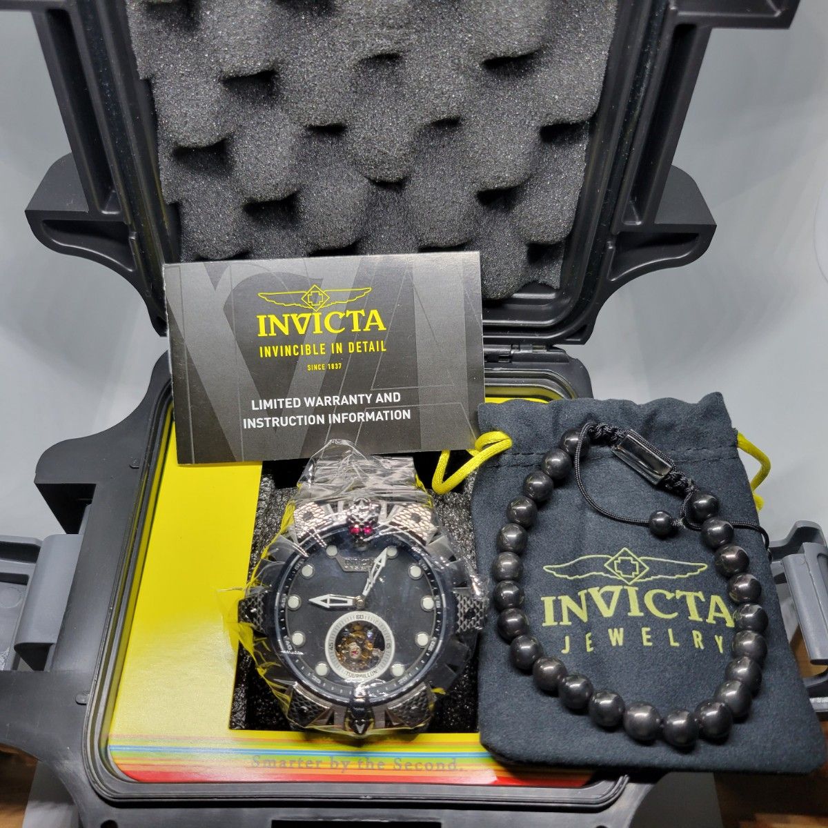 ヘマタイトダイヤルの究極開運ウォッチ Invicta インビクタ ヘマタイトダイヤルの究極開運ウォッチ Invicta インビクタ