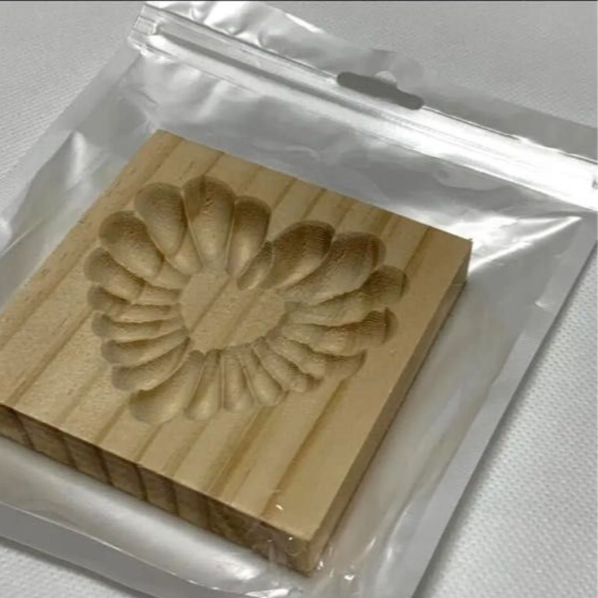 新品 スペキュロス型 ハート ハート模様 木製 クッキー型 お花 かわいい｜PayPayフリマ