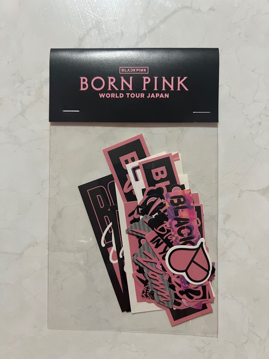 BLACKPINK ステッカー BORN PINK TOUR 24枚入り｜PayPayフリマ