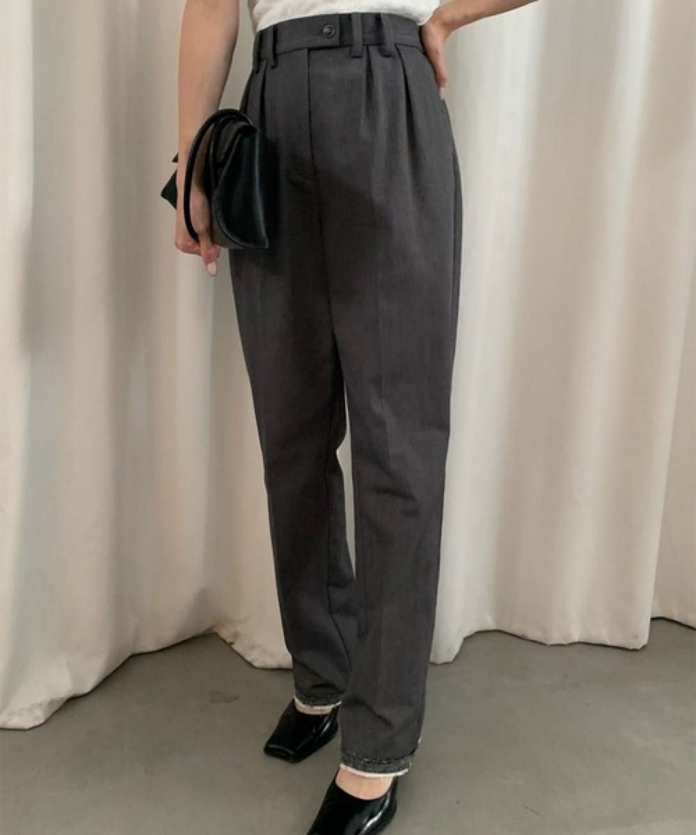 （完売品）AMERI DAMAGE HEM TAPERED PANTS