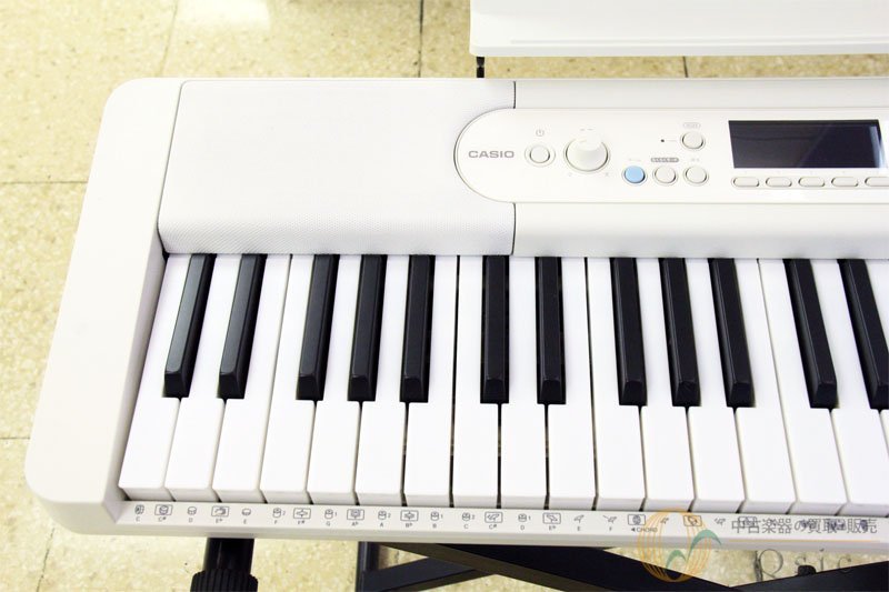 [極美品] CASIO LK-520 光る鍵盤で楽しくピアノ練習！初めての方にもおすすめの電子キーボード！ 2022年製 [RJ287]_画像7