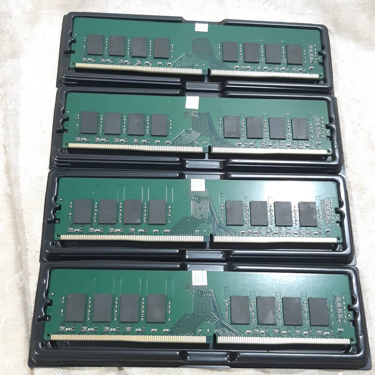 新品 Micron 64GBメモリ(16GB×4枚) 2Rx8 PC4-2666V-U DDR4 21300 288