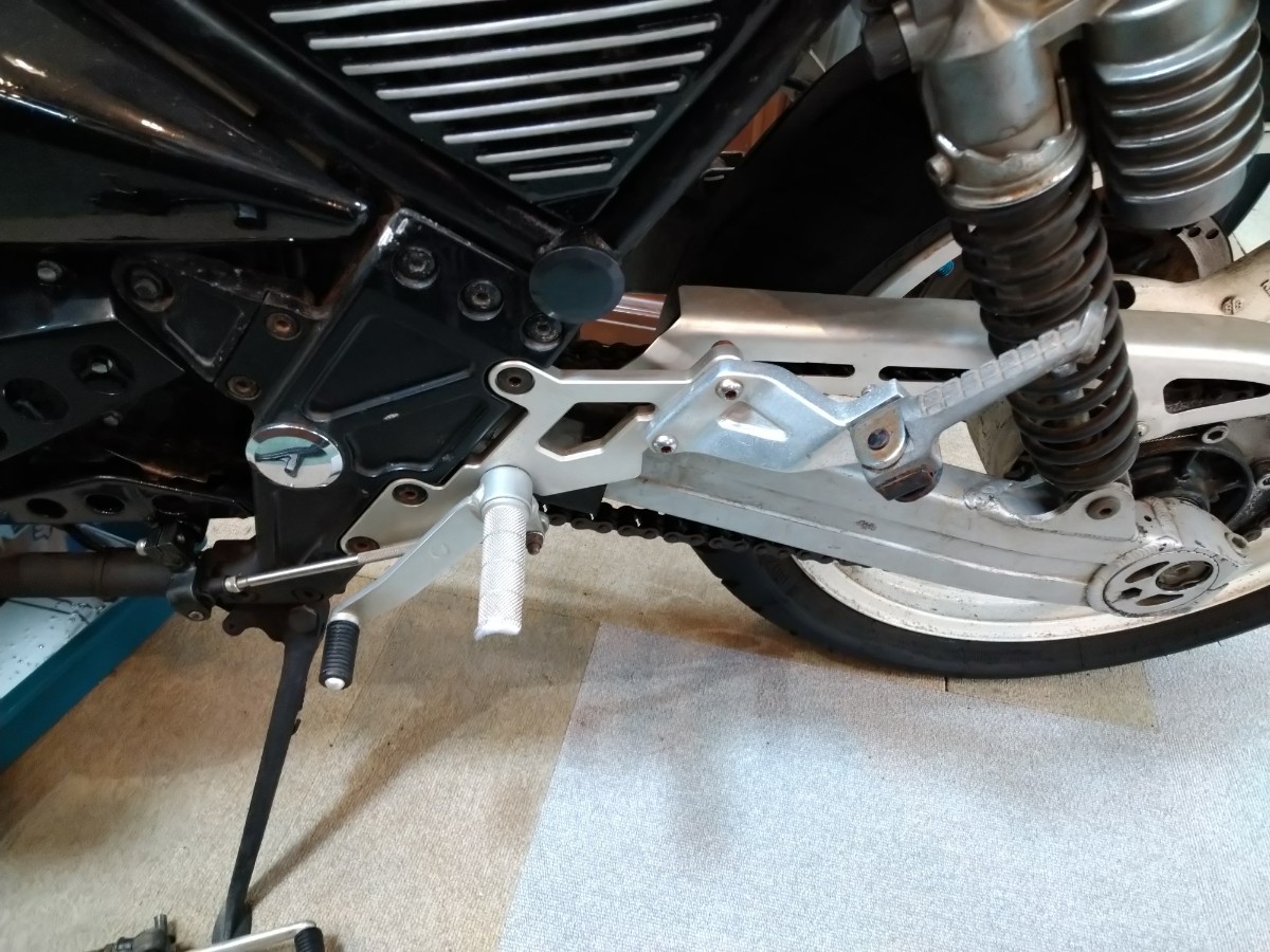 ☆綺麗☆BEETゼファー400用バックステップ☆ゼファー400 初期型