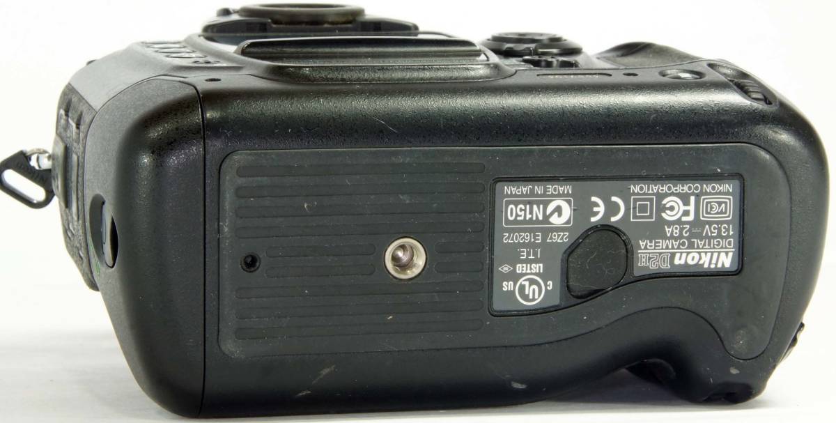 I05ジャンク品 ニコン D2H ボディ 本体のみ ショット数19550枚 I05ジャンク品 ニコン D2H ボディ 本体のみ ショット数19550枚