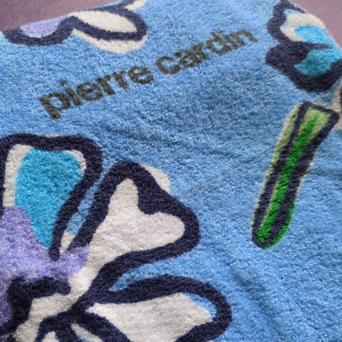  Pierre Cardin банное полотенце 62×114 cm хлопок 100% внутри . полотенце тонкий цветочный принт голубой × белый pierre cardin / сделано в Японии 