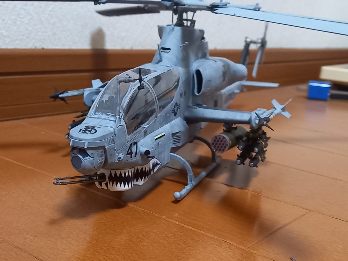 1/35 アカデミー USMC AH-1Z ヴァイパー シャークマウス 海兵隊 岩国
